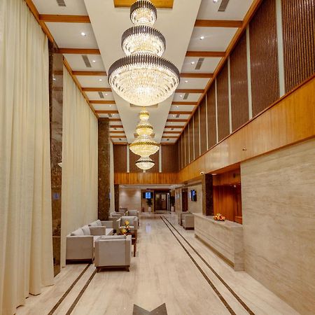 Icon Grand Hotel By Bhagini Bangalore Extérieur photo